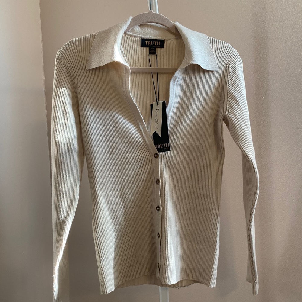 Truth by Republic Cream Ribbed Collared Sweater Size S NWT - Picture 3 of 15